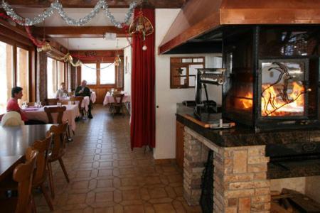 Hotel Garni Les Bouquetins 지날 외부 사진