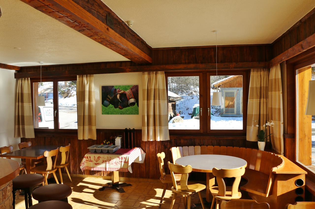 Hotel Garni Les Bouquetins 지날 외부 사진