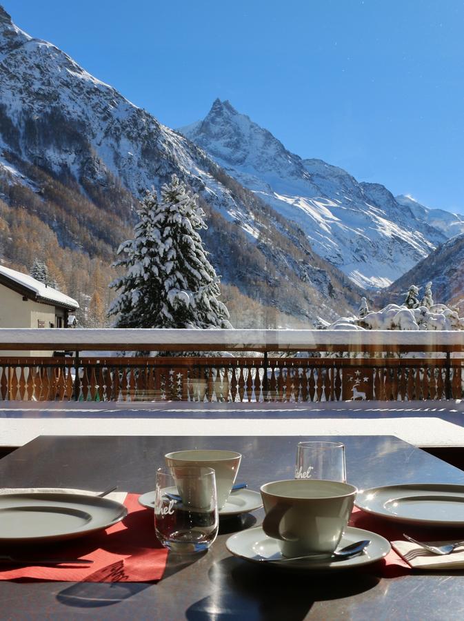Hotel Garni Les Bouquetins 지날 외부 사진