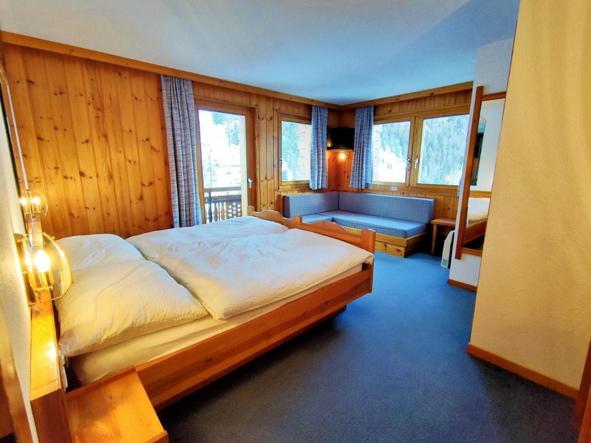 Hotel Garni Les Bouquetins 지날 외부 사진